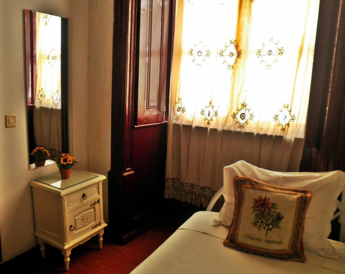 Pensao Flor De Coimbra Hotel Habitación foto